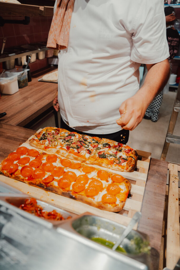 429 - Pizza Wolke Opening-240